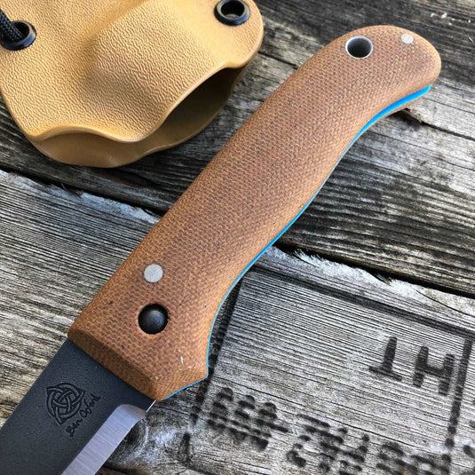 Ed Stafford Nomad Bushtool - Ben & Lois Orford