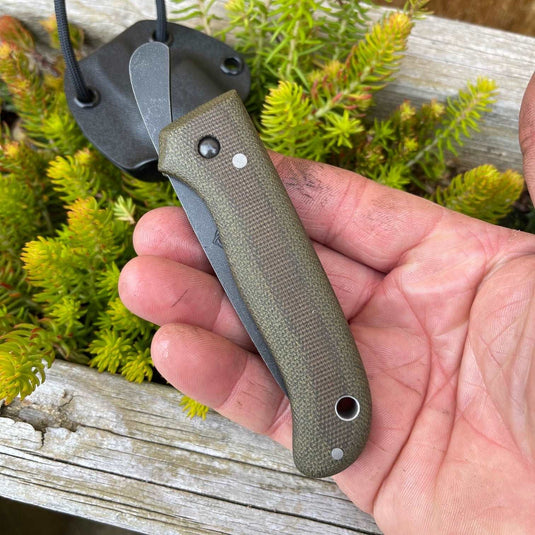 Green Canvas Nomad Friction Folder - Ben & Lois Orford