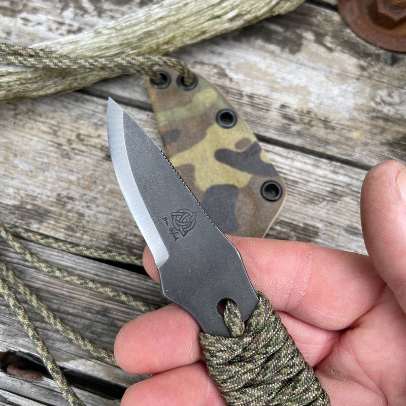 Load image into Gallery viewer, 3" Trekker Multicam Paracord - Ben & Lois Orford