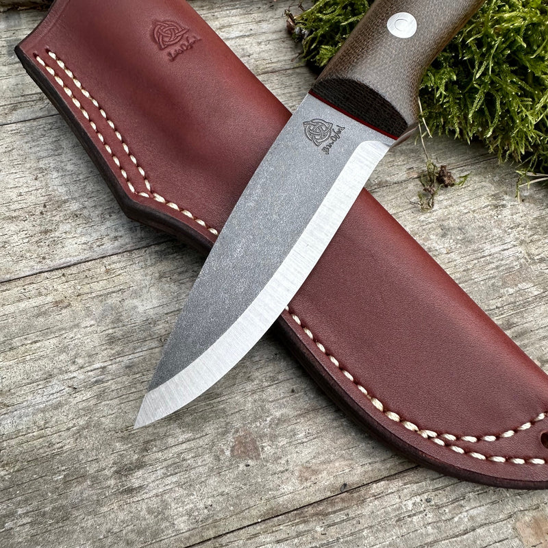 Load image into Gallery viewer, Green Micarta AEB-L Woodlander 4&quot;
