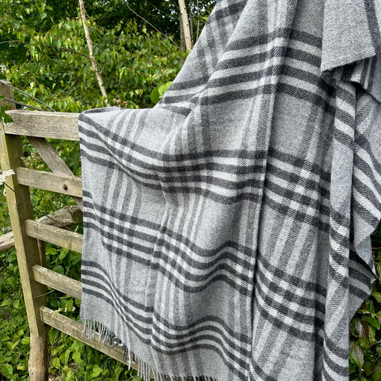 Charcoal Check XL - Ben & Lois Orford