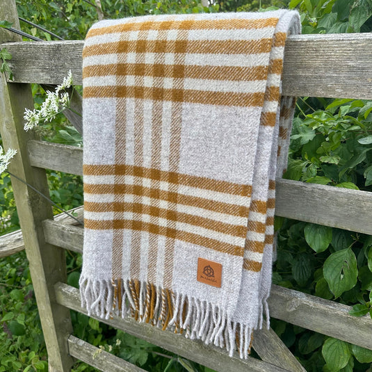 Ginger Check XL - Ben & Lois Orford