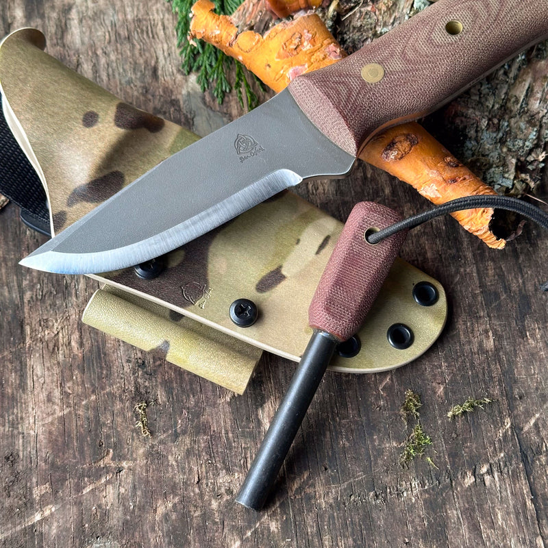 Load image into Gallery viewer, The Villmark - Brown Micarta/Two Sheaths