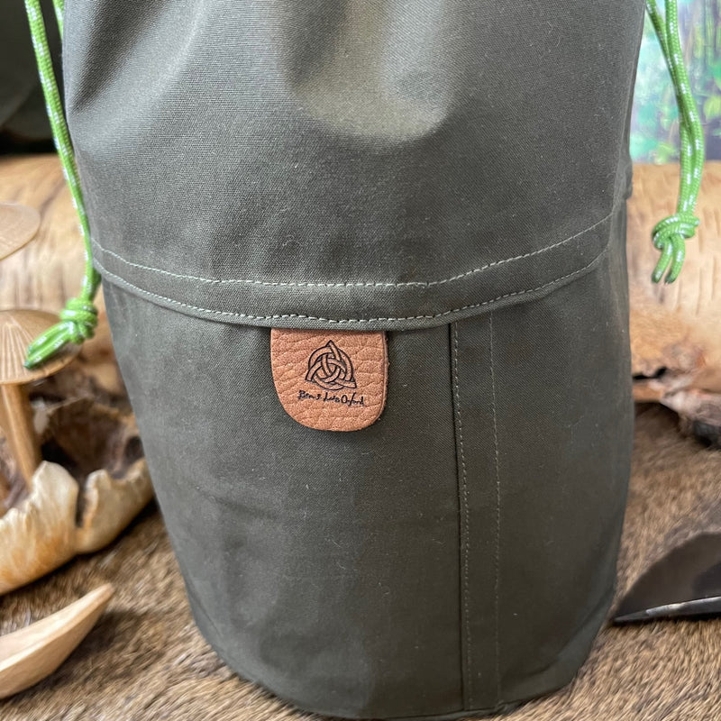 Load image into Gallery viewer, Waxed Cotton Rambler Pouch
