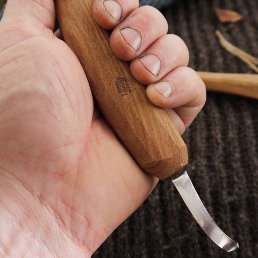 Load image into Gallery viewer, Flatter Curve Hybrid Crook knife - Ben & Lois Orford