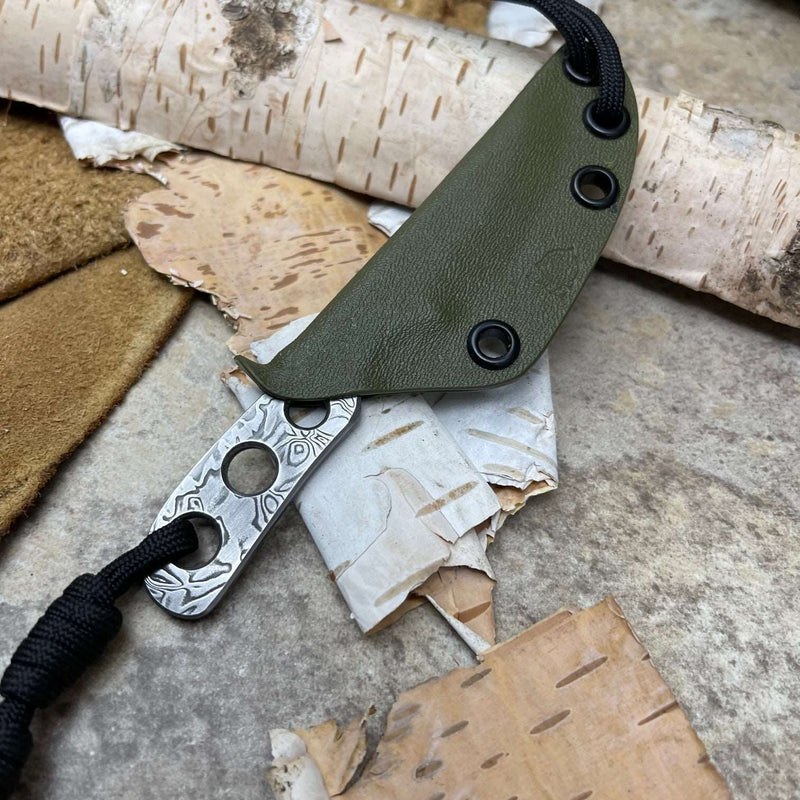 Load image into Gallery viewer, Damasteel &#39;Thorn&#39; Knife Green
