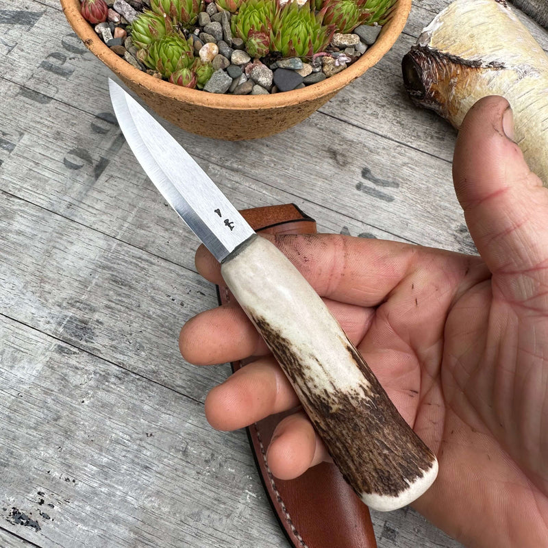 Load image into Gallery viewer, Antler Sloyd Knife

