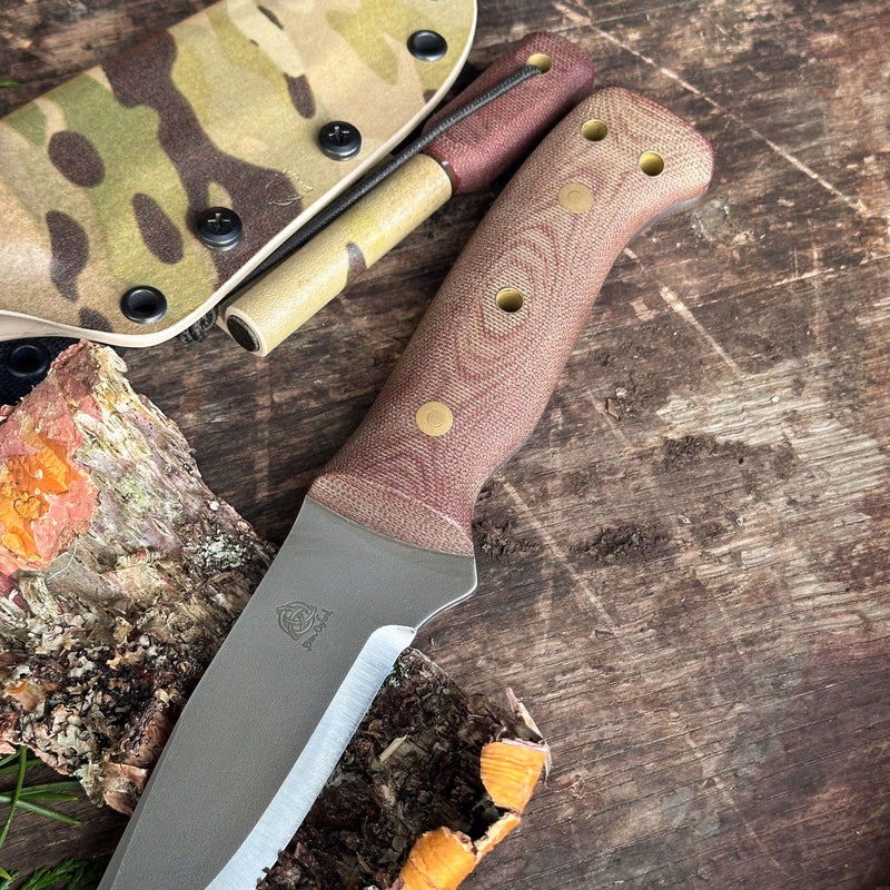 Load image into Gallery viewer, The Villmark - Brown Micarta/Two Sheaths
