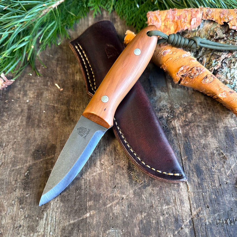 Load image into Gallery viewer, The Campcraft - English Yew
