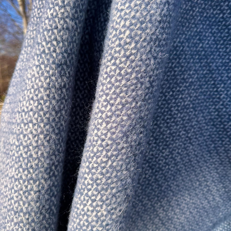 Load image into Gallery viewer, Blue Skye
