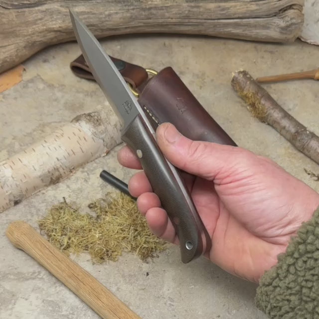 Load and play video in Gallery viewer, The Woodlander - Green Micarta/AEB-L
